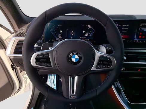 New 2026 BMW X5 M60i image 40