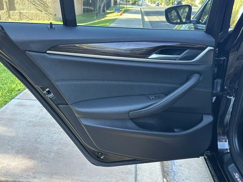 Used 2019 BMW 530i image 42