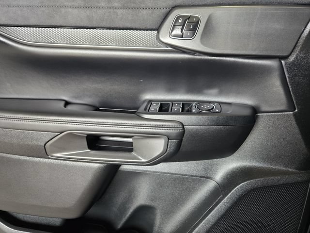 Used 2025 Ford Ranger Raptor AWD/4WD image 24