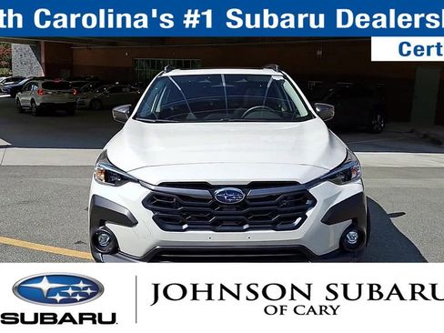 Used 2025 Subaru Crosstrek 2.0i Premium image 4