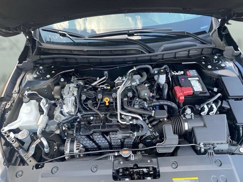 Used 2025 Nissan Altima 2.5 SV FWD image 27
