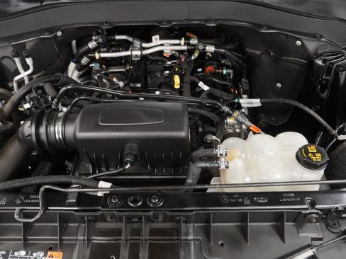 Used 2022 Ford Explorer XLT w/ Equipment Group 202A image 55