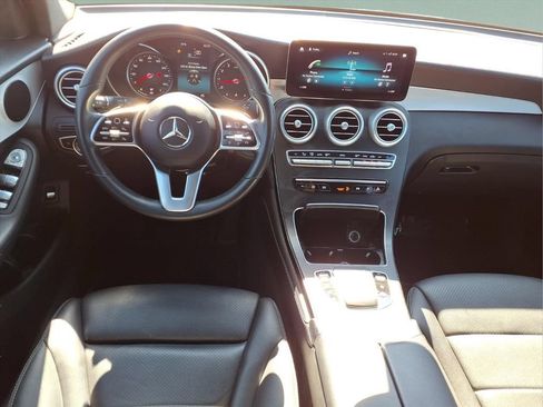 Used 2021 Mercedes-Benz GLC 300 image 9
