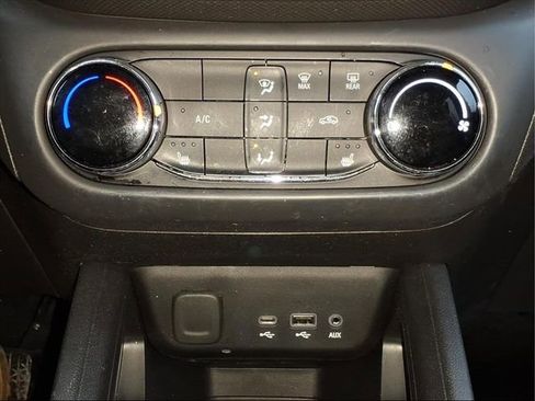 Used 2023 Chevrolet TrailBlazer LT image 17