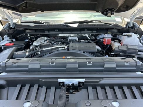 New 2026 GMC Sierra 3500 Denali Ultimate AWD/4WD image 30