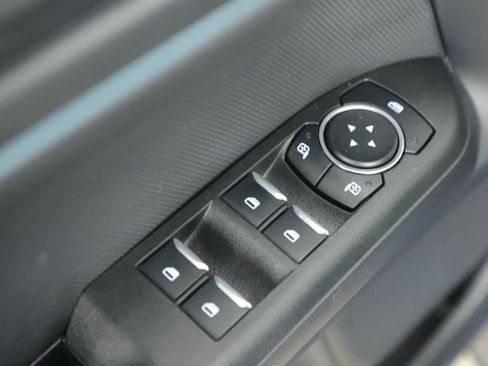 Used 2023 Ford Bronco Sport Badlands image 9