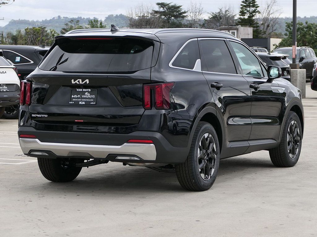 New 2026 Kia Sorento S FWD image 3