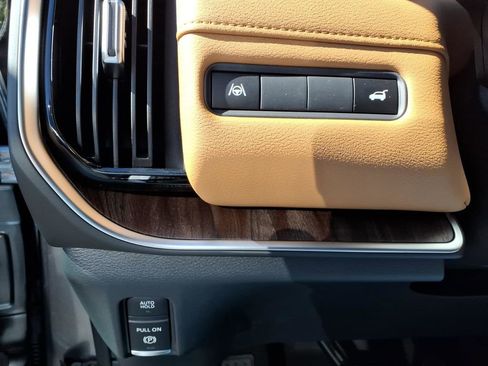 New 2026 Nissan Armada SL image 17