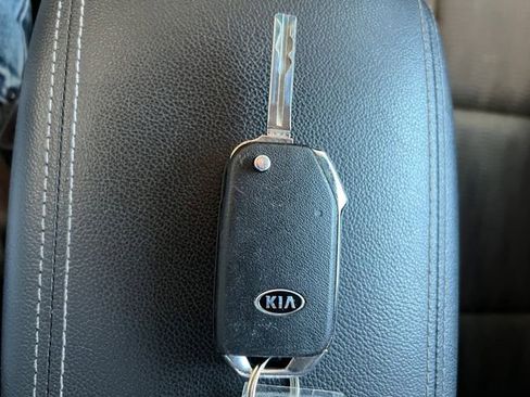 Used 2021 Kia Sportage LX AWD/4WD image 23