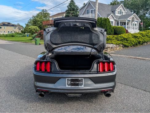 Used 2016 Ford Mustang GT RWD image 7