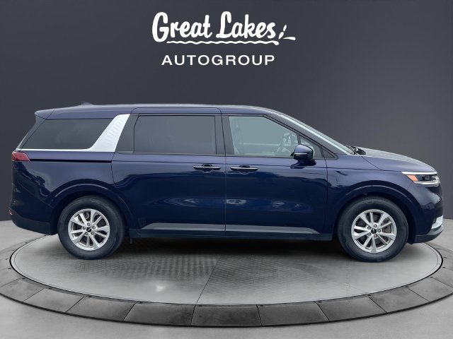 Used 2023 Kia Carnival LX FWD image 6