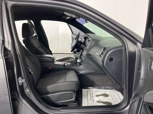 Used 2018 Dodge Charger SXT w/ Blacktop Package image 37