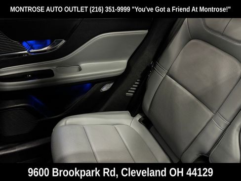 Used 2022 Lincoln Corsair AWD w/ Premium Package image 30