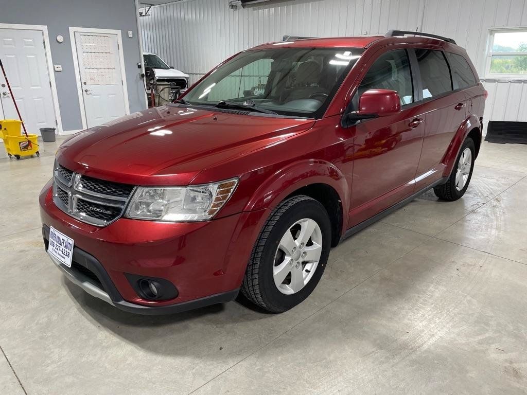 Used 2011 Dodge Journey Mainstreet w/ Popular Equipment Group AWD/4WD image 3
