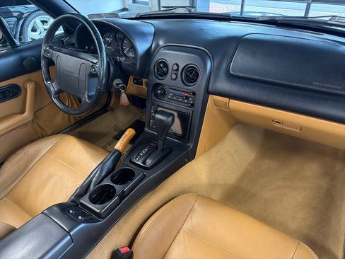 Used 1997 MAZDA MX-5 Miata M-Edition image 25