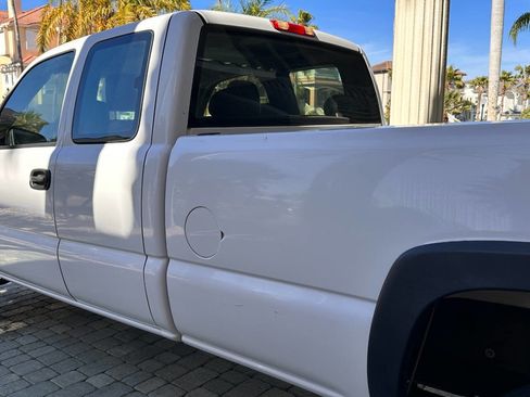 Used 2005 GMC Sierra 2500 W/T image 63
