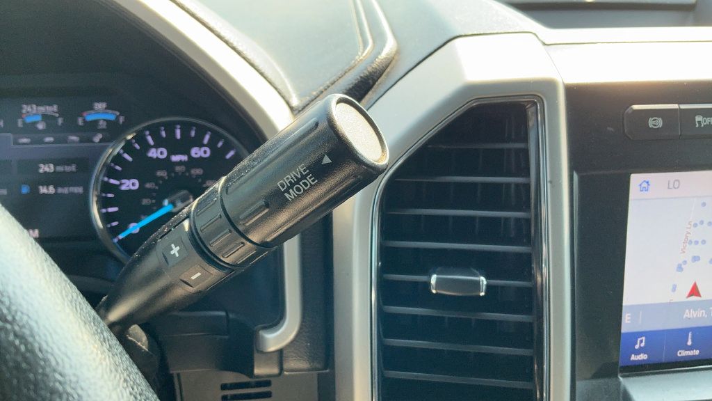 Used 2020 Ford F250 Lariat w/ Lariat Value Package AWD/4WD image 15