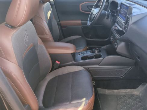 Used 2021 Ford Bronco Sport Outer Banks image 11