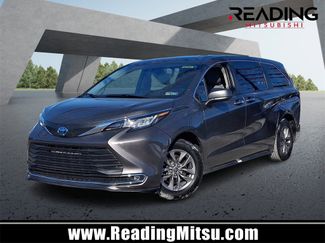 Used 2022 Toyota Sienna XLE video 1
