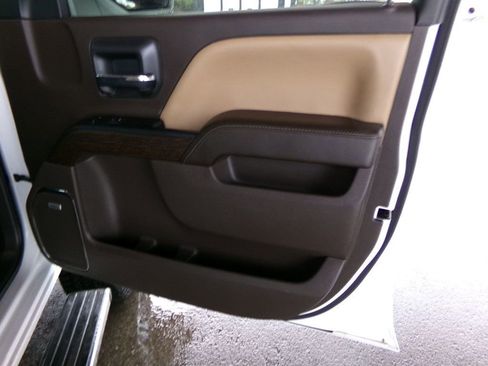 Used 2018 GMC Sierra 1500 Denali w/ Denali Ultimate Package image 11