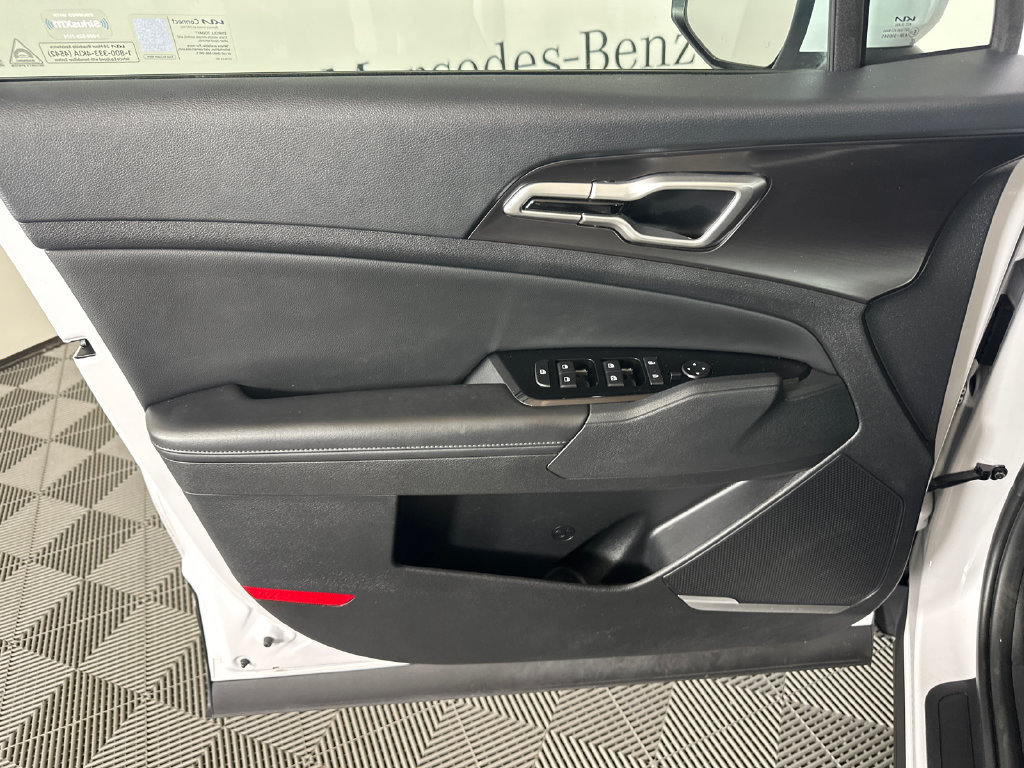 Used 2024 Kia Sportage EX FWD image 10