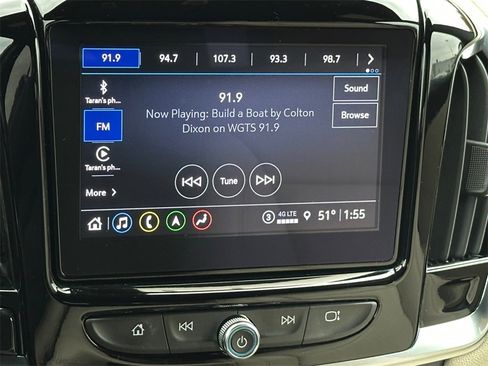 Used 2022 Chevrolet Traverse LT w/ LT Premium Package image 14