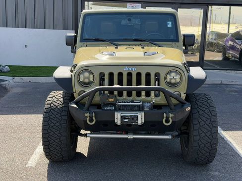 Used 2013 Jeep Wrangler Unlimited Rubicon w/ Dual Top Group AWD/4WD image 16