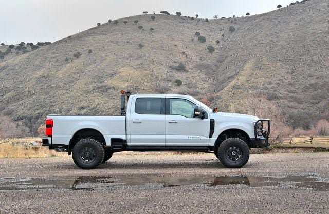 New 2026 Ford F350 Lariat w/ Black Appearance Package AWD/4WD image 12