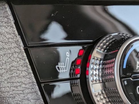 New 2026 Mitsubishi Outlander SE FWD image 25