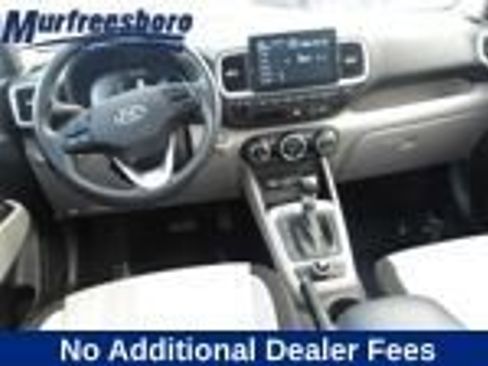 Certified 2025 Hyundai Venue SEL FWD image 13