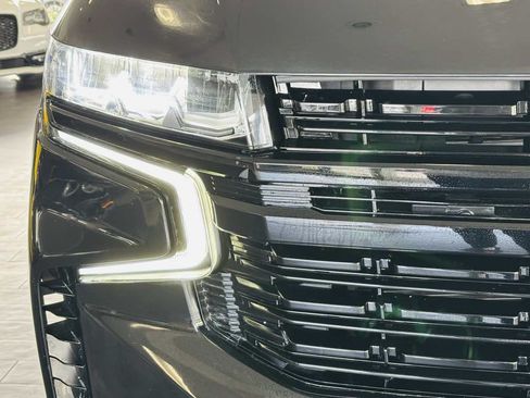 Used 2022 Chevrolet Tahoe RST w/ Luxury Package AWD/4WD image 20