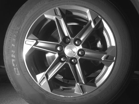Used 2025 Chevrolet Blazer LT FWD image 13