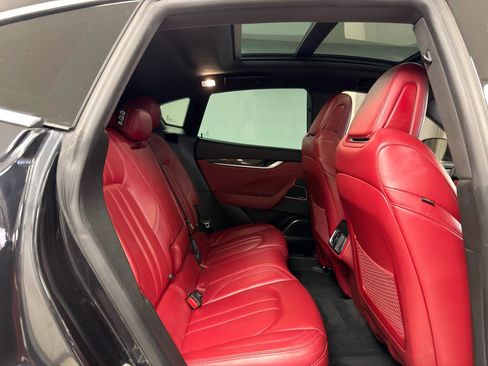 Used 2017 Maserati Levante w/ Sport Package image 30