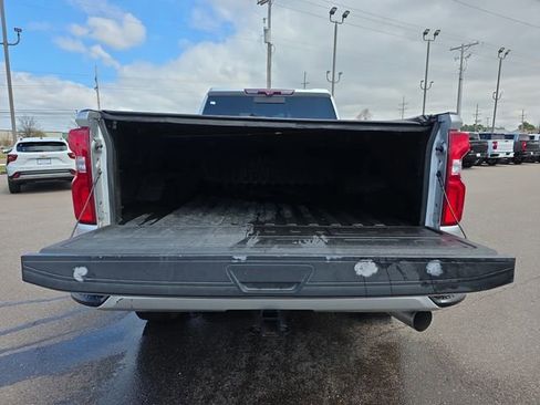 Used 2020 Chevrolet Silverado 3500 High Country AWD/4WD image 14