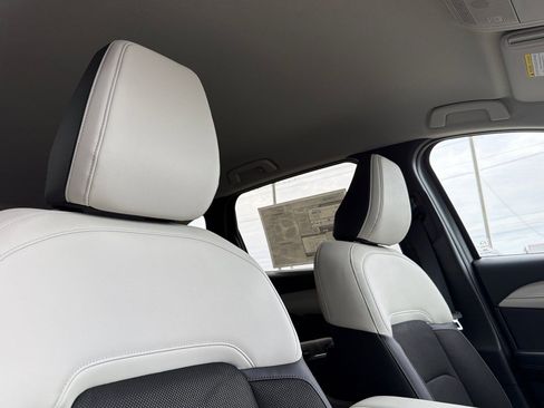 New 2026 MAZDA CX-5 Preferred AWD/4WD image 17
