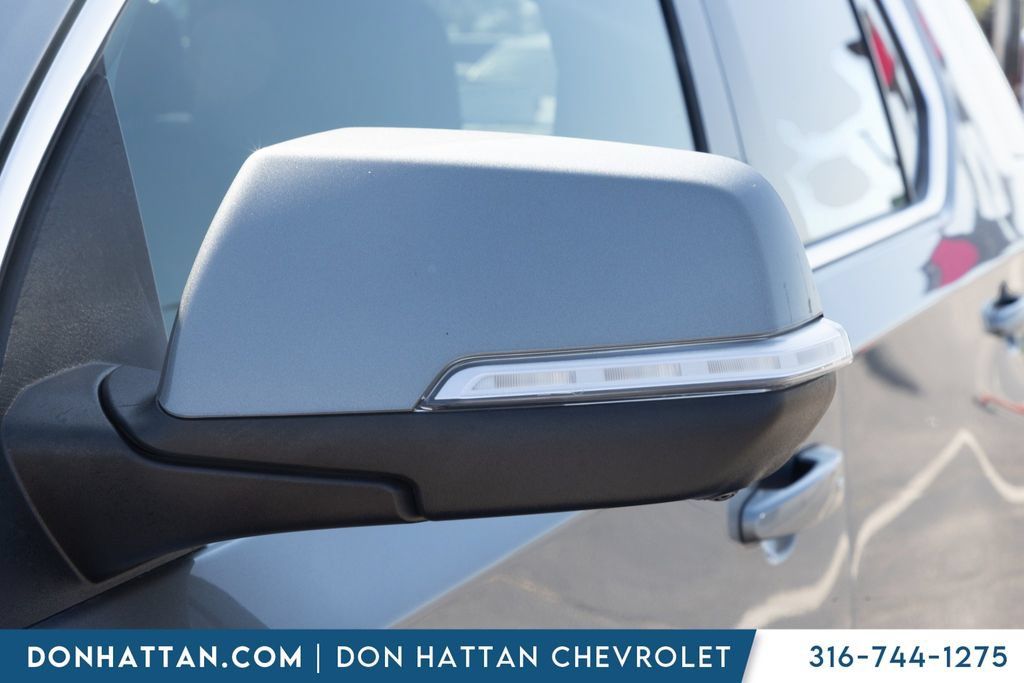 Used 2023 Chevrolet Traverse LT w/ LT Premium Package AWD/4WD image 23