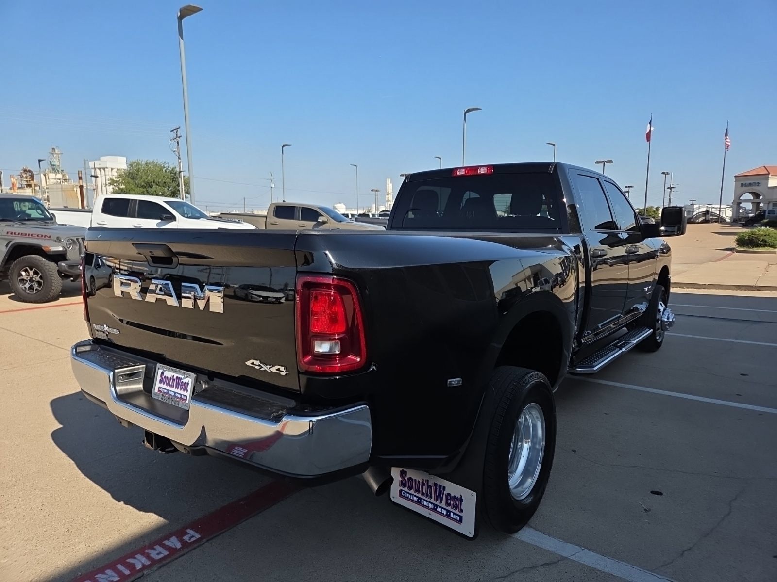 Used 2025 RAM 3500 Lone Star AWD/4WD image 5