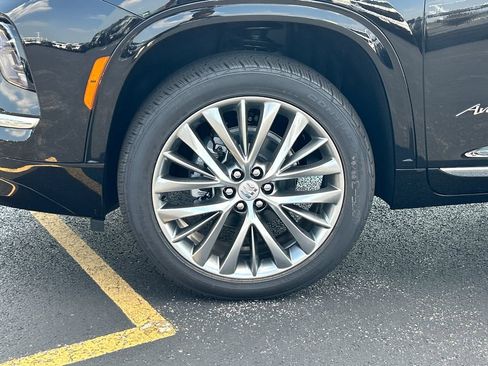New 2026 Buick Enclave Avenir AWD/4WD image 12