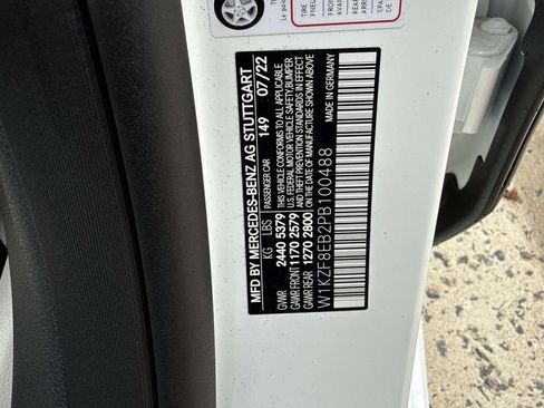 Used 2023 Mercedes-Benz E 350 4MATIC Sedan image 20