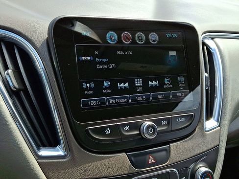 Used 2017 Chevrolet Malibu LT w/ Leather Package image 17