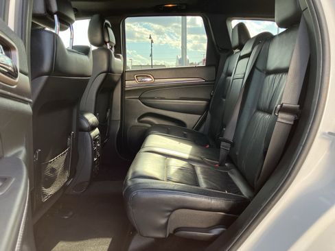 Used 2014 Jeep Grand Cherokee Limited image 28