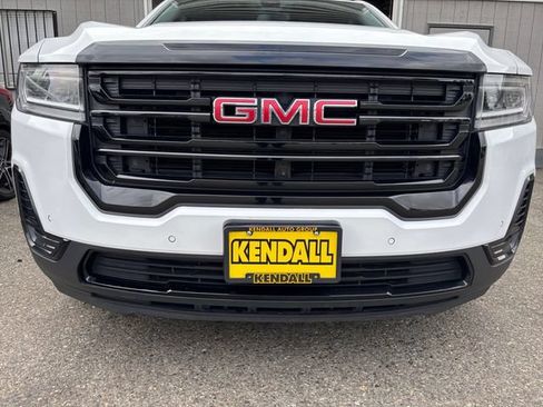 Used 2022 GMC Acadia SLE w/ GMC Pro Grade Package AWD/4WD image 26