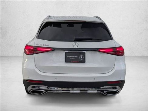 Used 2026 Mercedes-Benz GLC 300 image 7