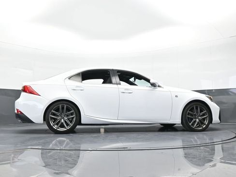 Used 2018 Lexus IS 300 F Sport w/ F Sport Package image 70