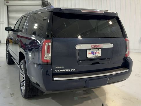 Used 2018 GMC Yukon XL Denali w/ Denali Ultimate Package image 8