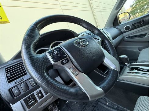 Used 2015 Toyota Tacoma 4x4 Double Cab w/ TRD Sport Package image 10