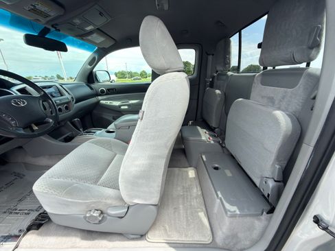 Used 2011 Toyota Tacoma 4x4 Access Cab w/ SR5 Pkg #2 image 24
