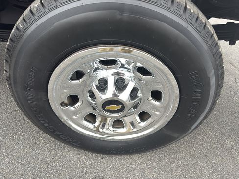 Used 2015 Chevrolet Silverado 3500 W/T image 16