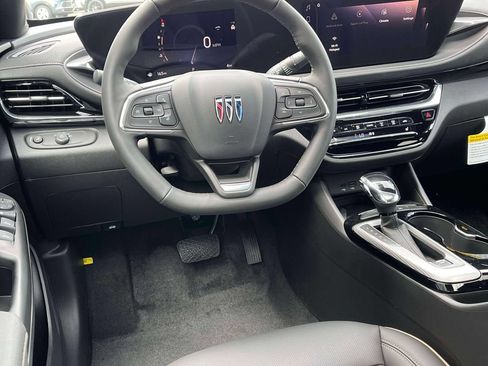 New 2026 Buick Envista Avenir FWD image 12