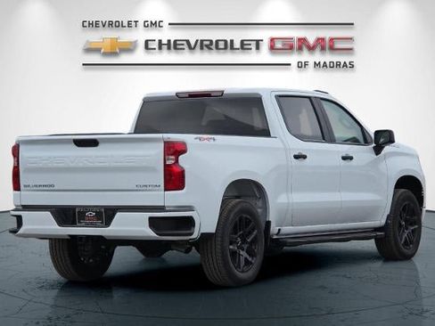 New 2026 Chevrolet Silverado 1500 Custom image 3